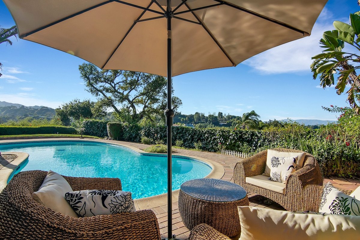 Poolside View Villa gallery image 3