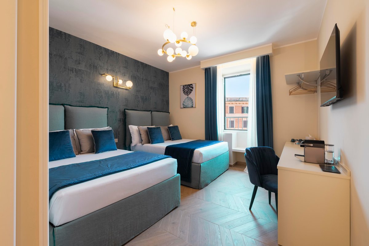 Stylish & Comfy: 5* Location ~ Balcony ~