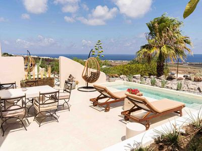 Pink Freud Villa| Luxury |Jetted Pool |Sunset View