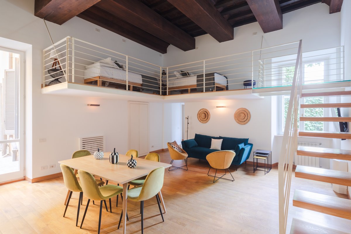 Elegant apartment with patio at Piazza Navona