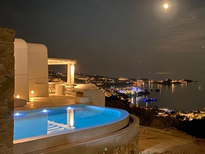 Villa Camelia 2 – Psarou – Private Pool & Jacuzzi