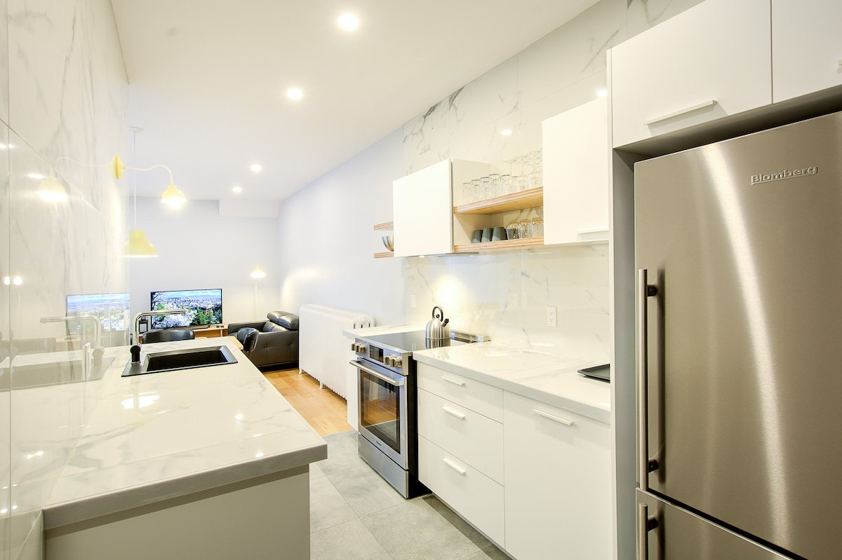 SP109 – Lofts St-Pierre – Par Les Lofts Vieux-QC gallery image 5