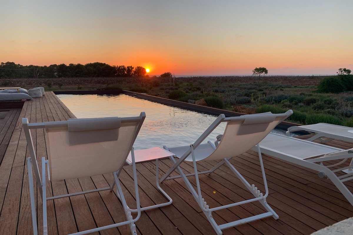 Villa nel Parco fronte mare con piscina e giardino gallery image 5