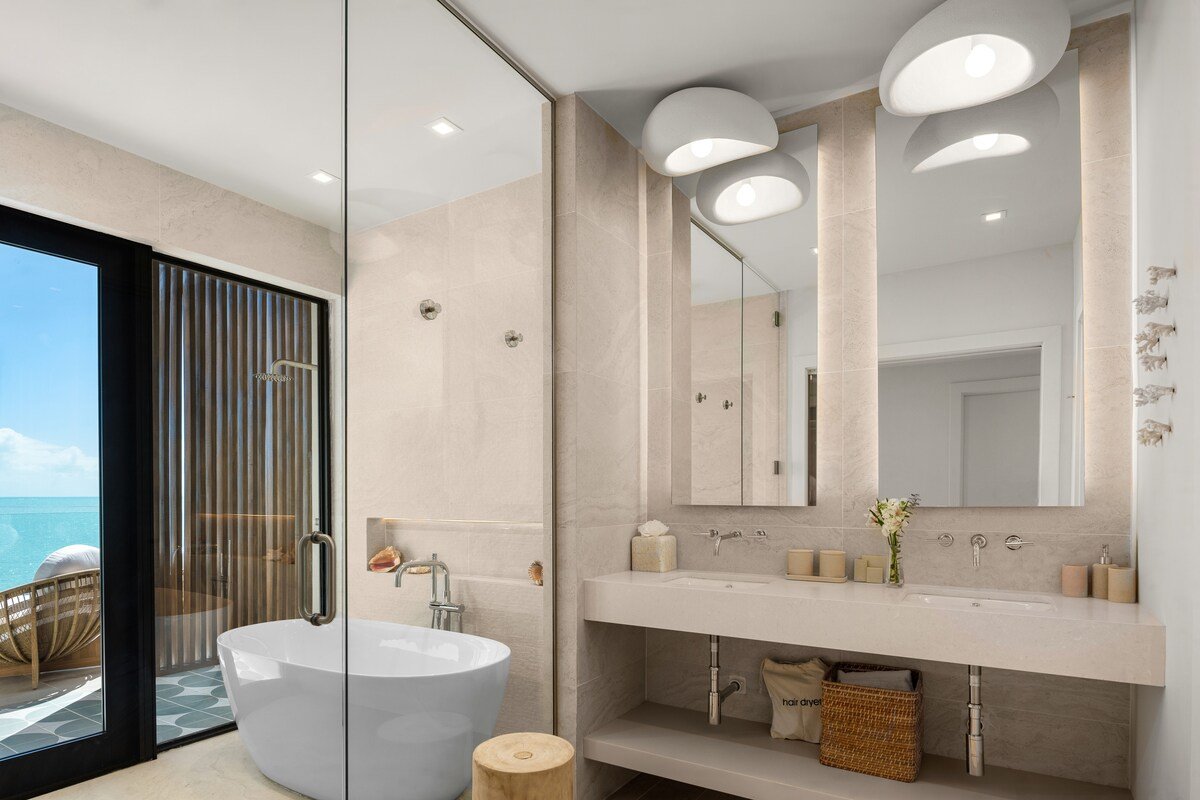 Coco Rock – Villa Angelina gallery image 5