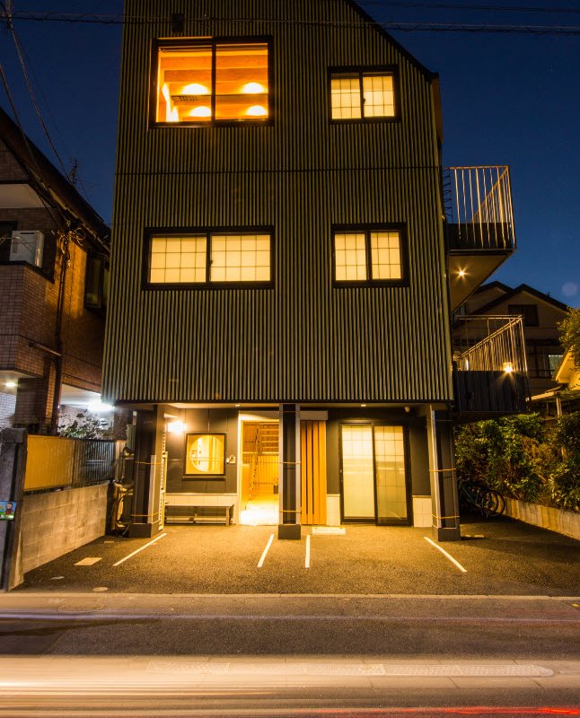 5 bedroom+6 toilets+3 showers, drop luggage 9am~