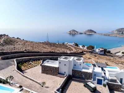 Dream View 2′ walk to beach by Red Windmill Villas