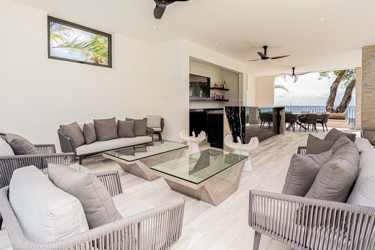 Onyx gallery image 4