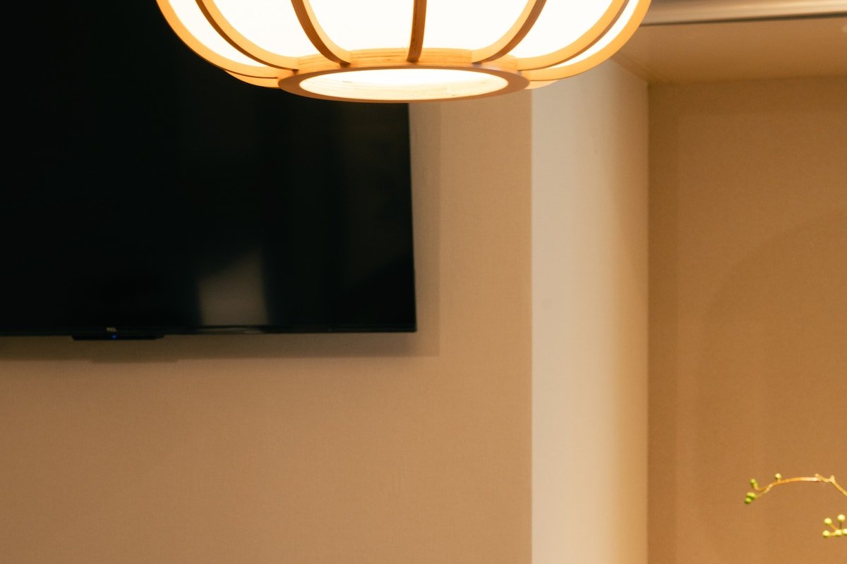 【新宿中心部】最高品質マットレスにこだわり、古屋を伝統的な空間にリノベーションした家、75m2 gallery image 3