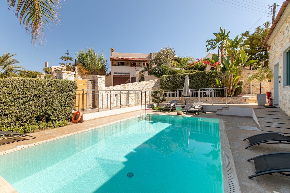 Luxury Villa Kleanthi, Private Pool, Playground gallery image 3