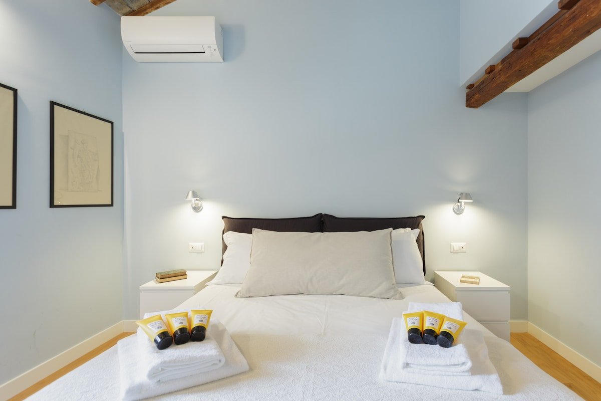 THE SPANISH PENTHOUSE gallery image 2