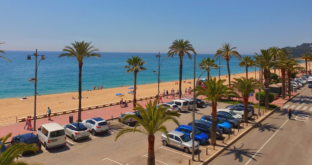 Ted’s seaview flat gallery image 5