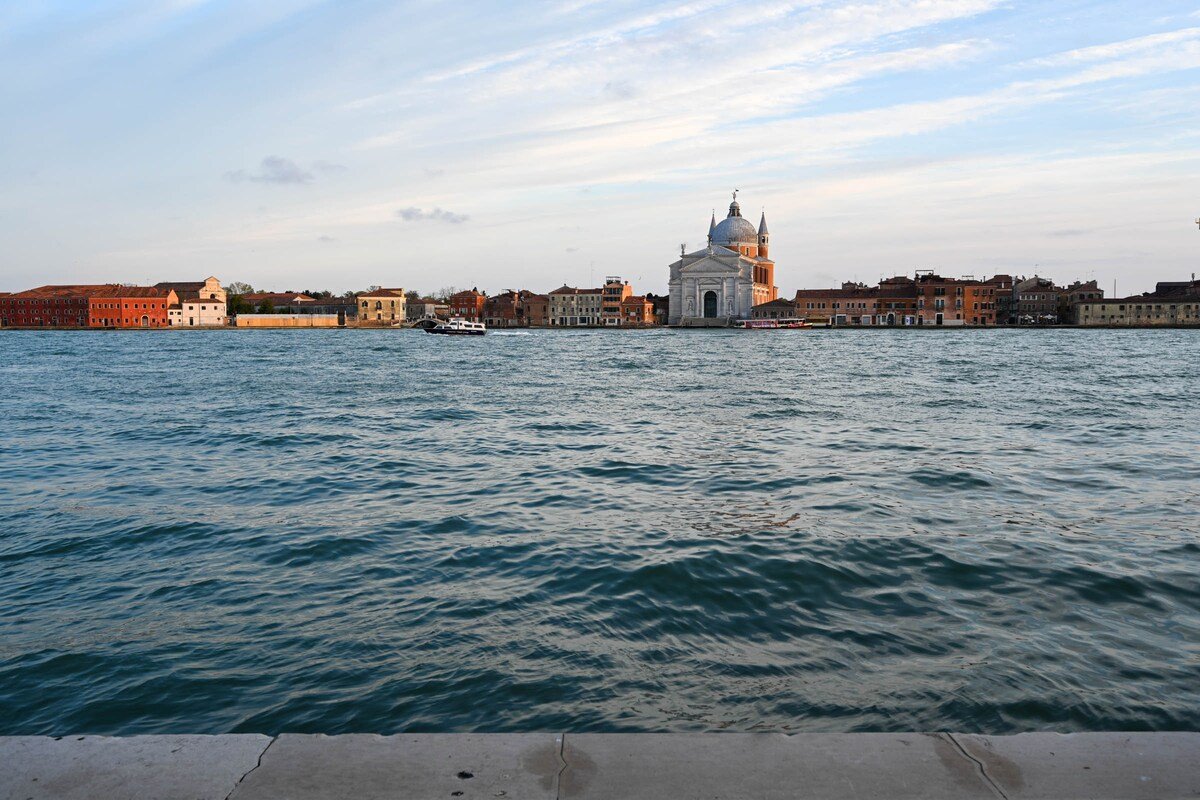 Palladio B gallery image 3