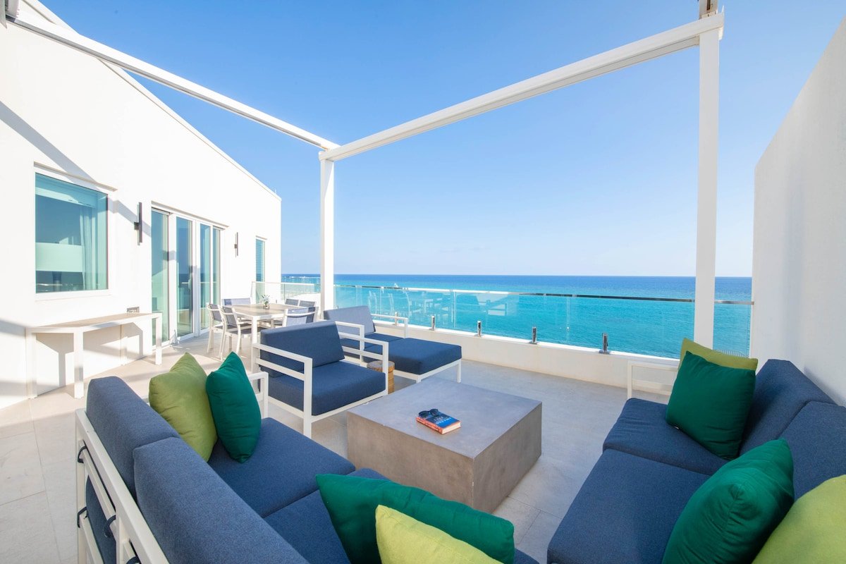 Rum Point Resort #503 Penthouse gallery image 2