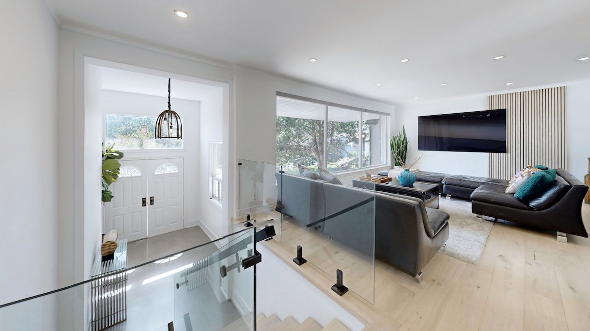 Casa Meya – Toronto Poolhouse Villa gallery image 2