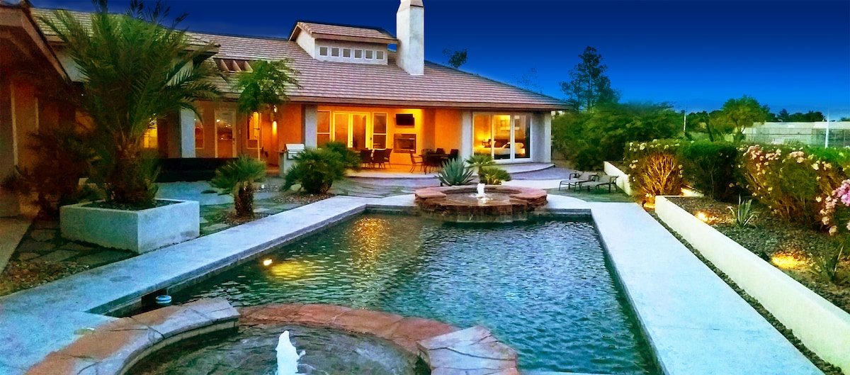 Licensed Luxury Estate with Amazing Strip Views! gallery image 3