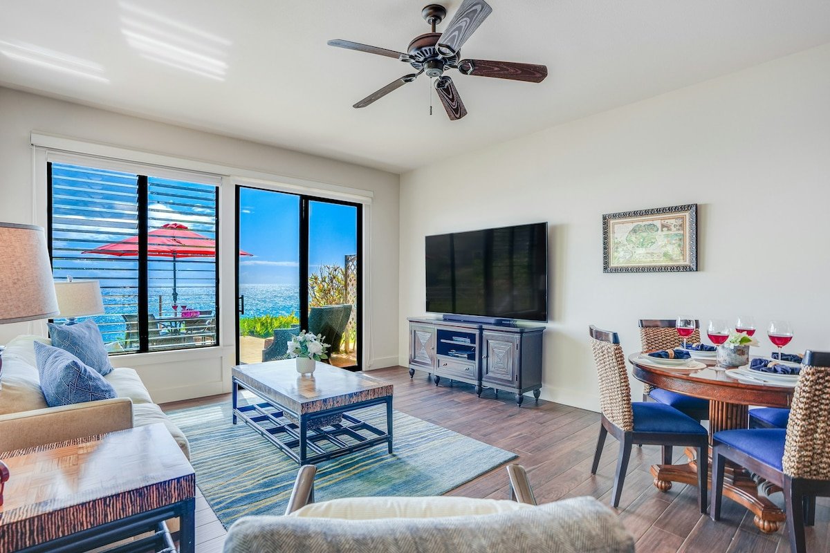 2BR oceanfront condo with pool & lanai gallery image 2