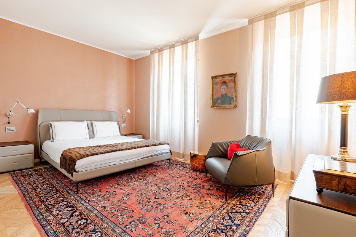 Piazza di Santa Croce il Magnifico gallery image 4