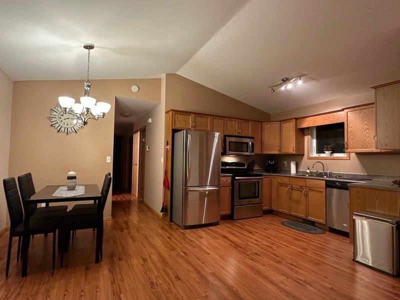 Home away from Home – 4BDRM gallery image 2