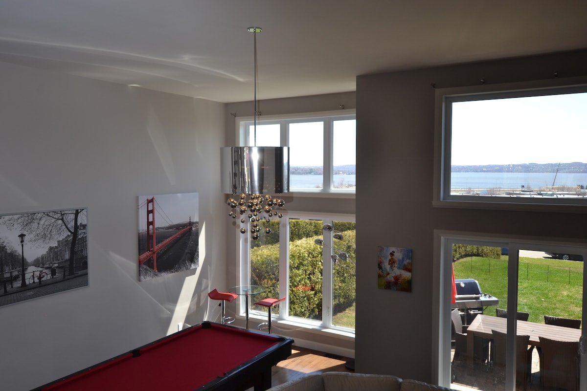 Maison de ville chaleureuse avec vue sur le fleuve gallery image 5