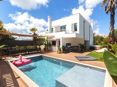 Villa w/ MiniGolf, Hot Tub, up to 28 ppl