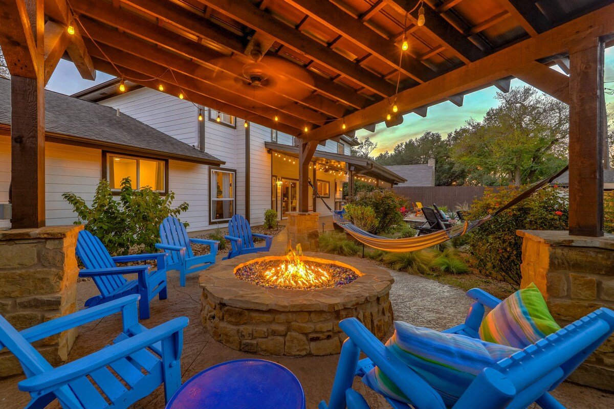 Group Retreat w Private Backyard Oasis Pool/Slide gallery image 3