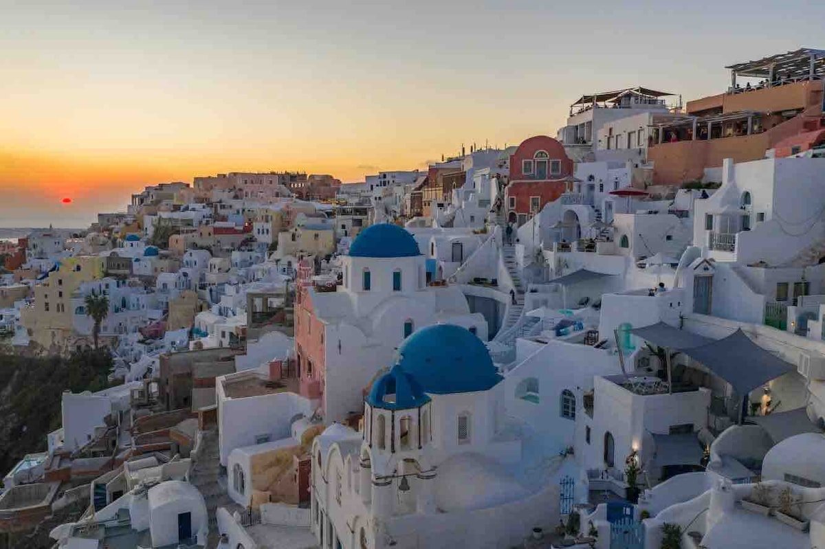 Santo blue horizon -blue domes-outdoor jacuzzi gallery image 5