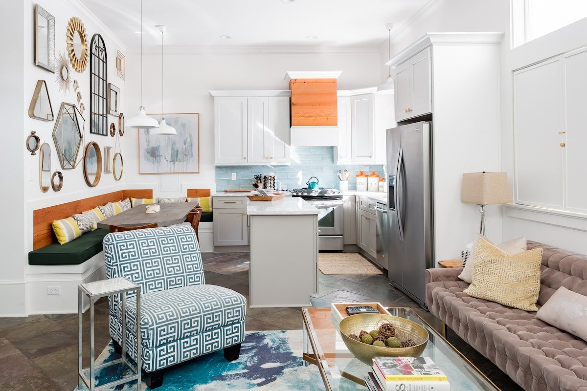 Le Hibou Blanc-Four Bath Historic Bakery gallery image 3