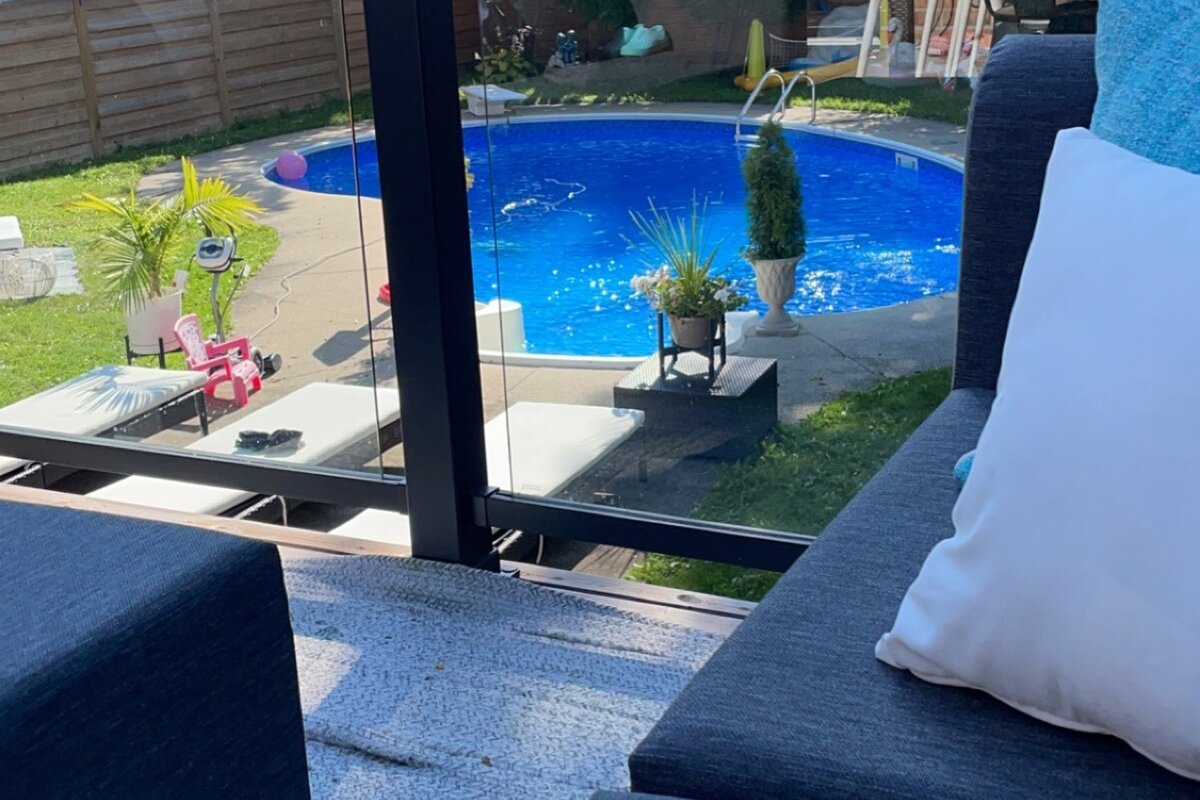 Luxury 2bedroom Unit in the city/heated salt pool. gallery image 5