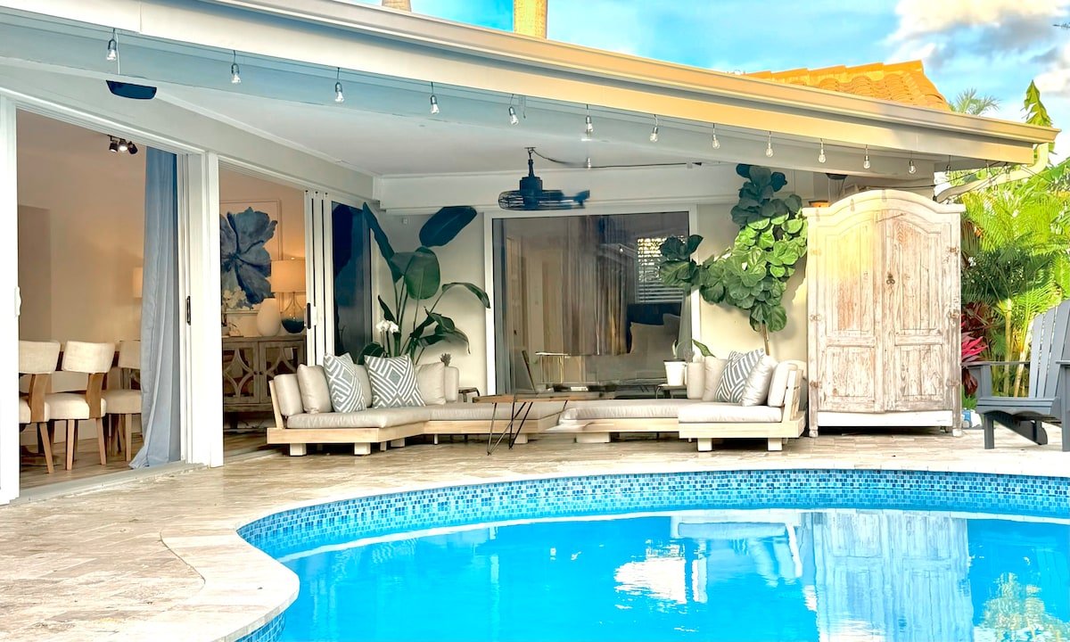 Tropical Paradise LUXEWaterfrontHeatdPoolSpaKayaks gallery image 5