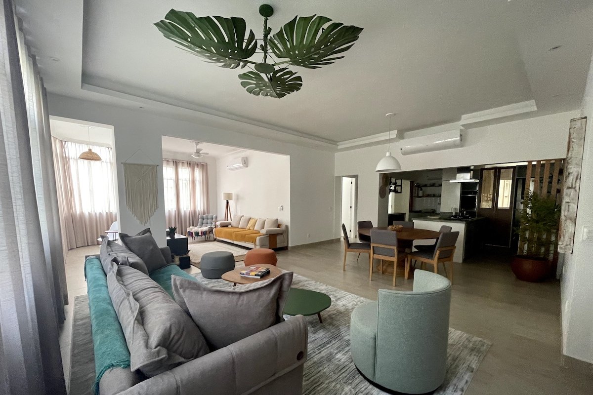 Lovely 3 ensuite BR Copacabana Beach Block gallery image 2