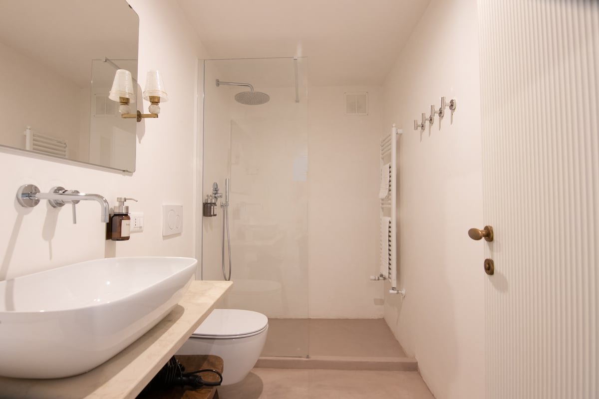 Flat with roof terrace near San Marco &Grand Canal gallery image 5