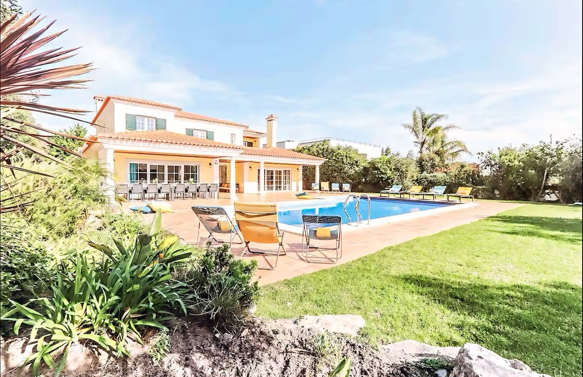 Stunning Villa: Pool, Golf & Beach near Cascais gallery image 2
