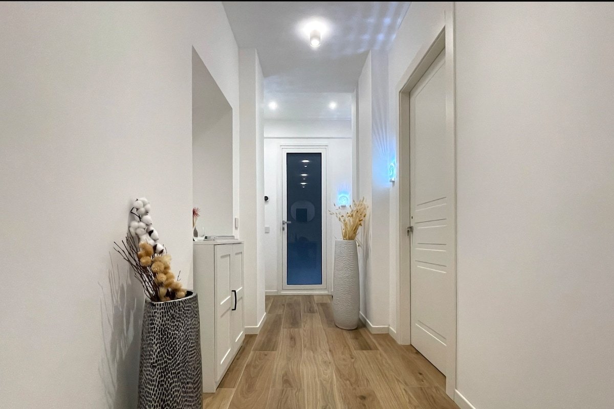 Boutique apt -Heart of Milano-Design District gallery image 3