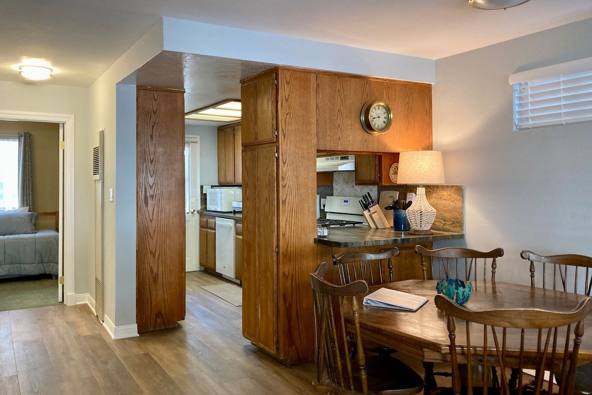 Avalon Home Close to Beach gallery image 5