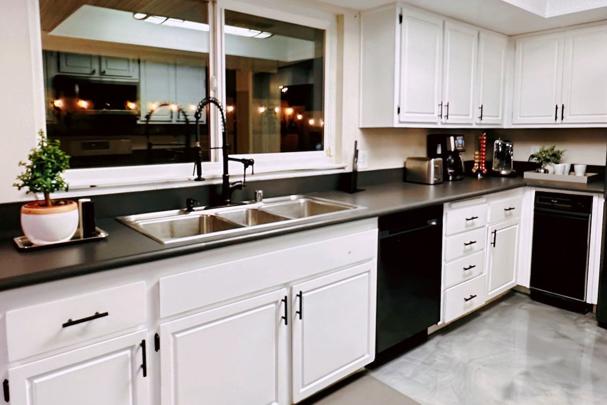 Mediterranean Dream Villa-Pool gallery image 5