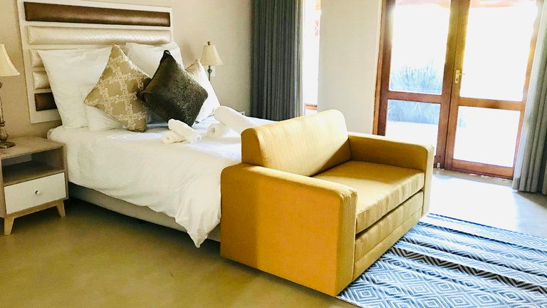 Mount Shekinah Country Hotel Stork Suite