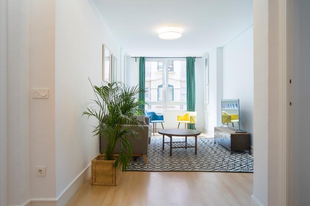 Usandizaga Suite, second line Beach, free parking gallery image 5