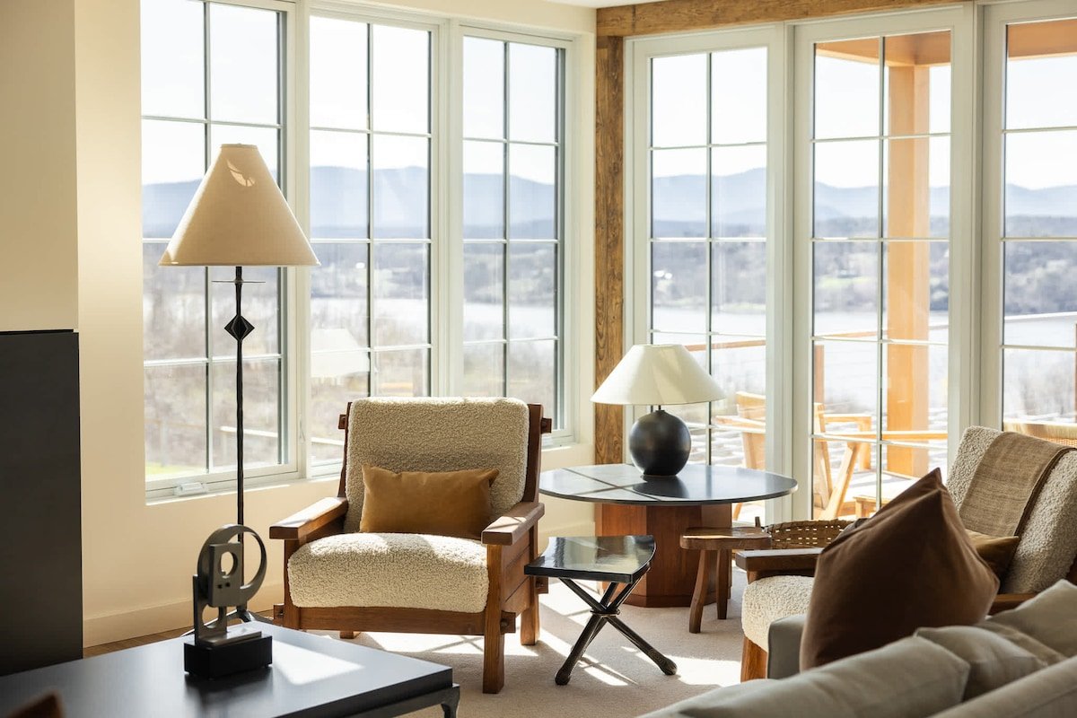 Heated Pool! Sauna! Gym! Stunning Retreat + Views! gallery image 4