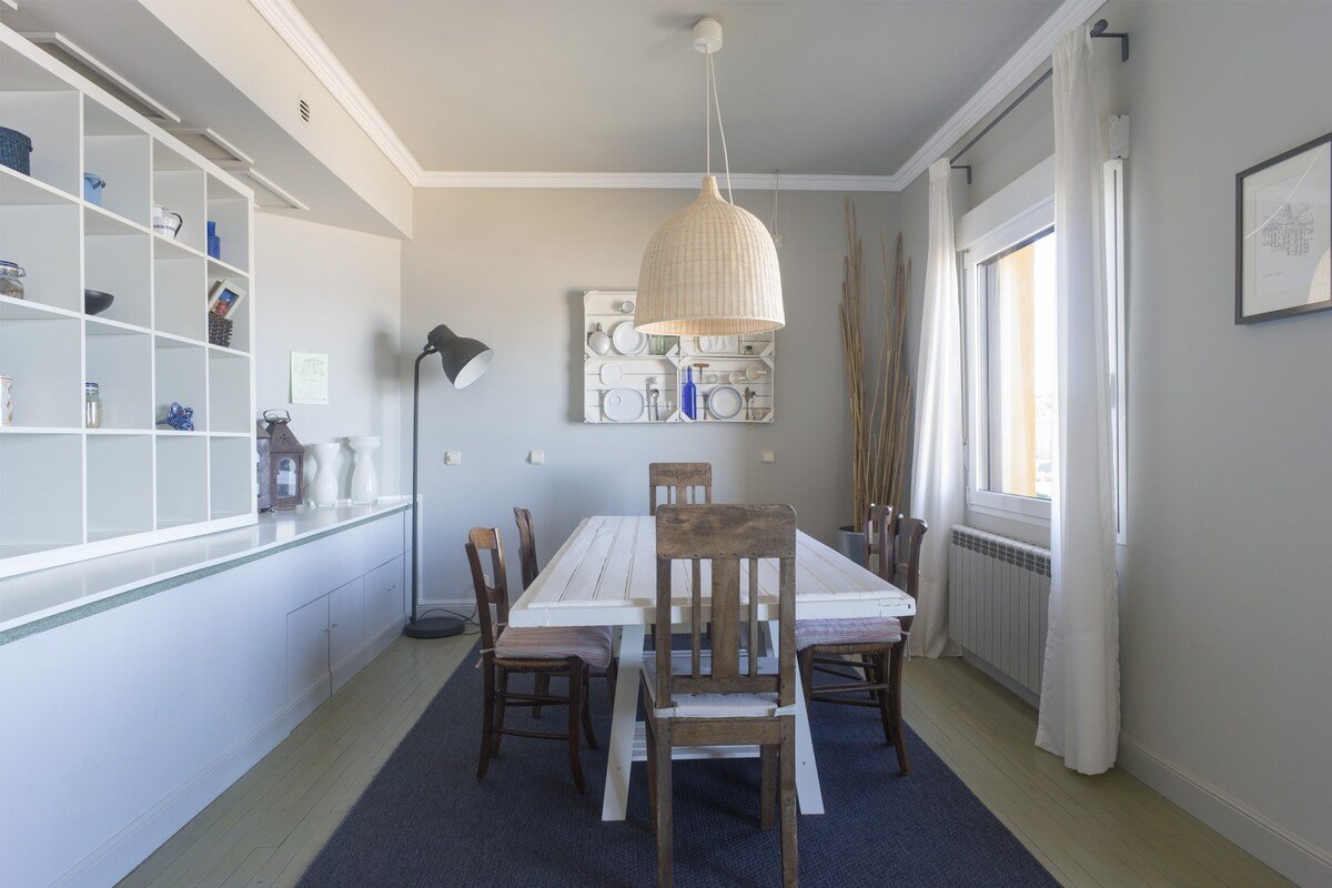 La Plage Zurriola, amazing sea views gallery image 4