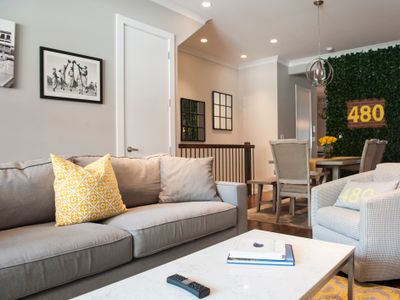 Luxury 4 bedroom steps from Wrigley