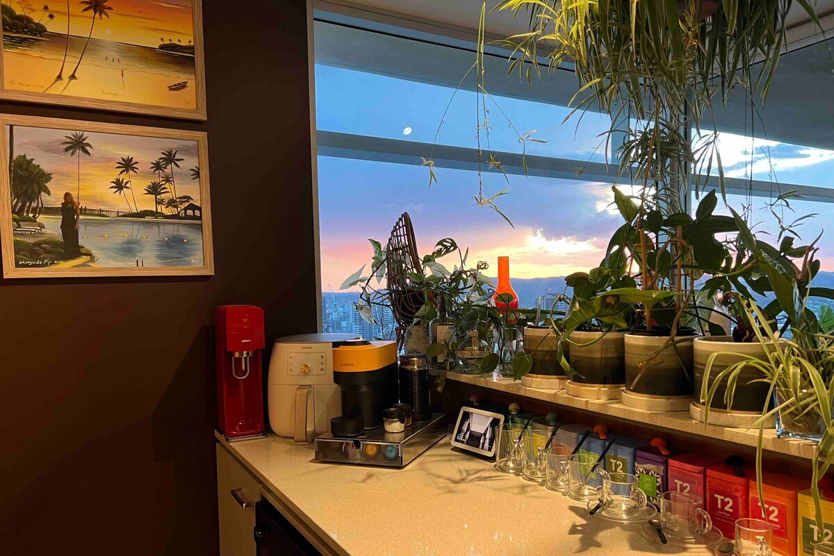 3 bedroom city apartment with amazing river views gallery image 3