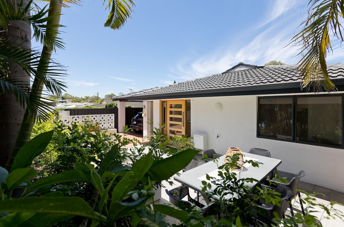 Seaside Serenity Sorrento Pet Friendly gallery image 2