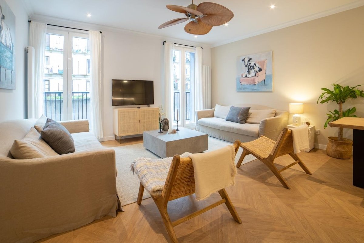 Apartamento Deluxe Bella Easo by Cisan Rentals gallery image 4