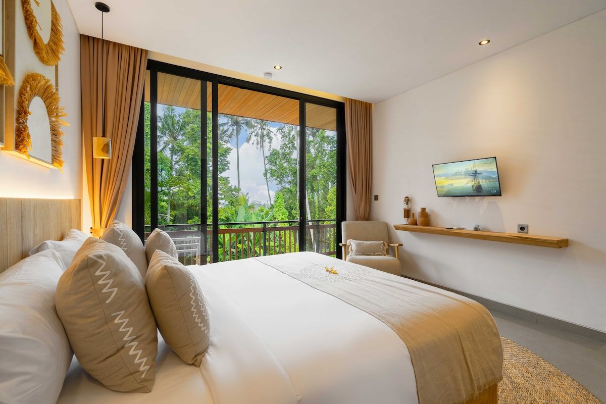 Villa Jungle Sawah : 3BR Ubud Jungle Charm W/ Pool gallery image 4