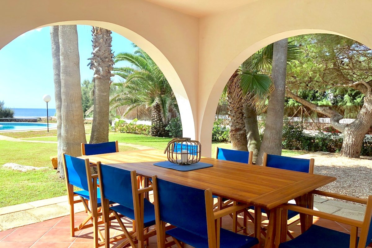 Beautiful 4 bedrooms house stunning sea view gallery image 4