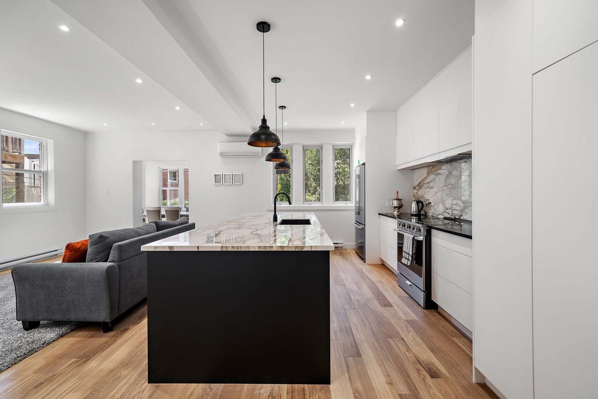 Lovely 3-Bedroom Vacation Home with Balcony