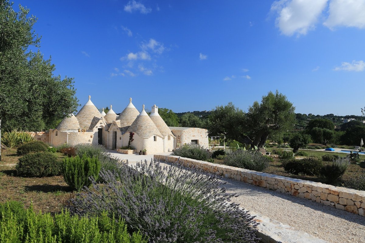 Trulli TERRA DI MEZZO Oasi in Valle d’Itria gallery image 5