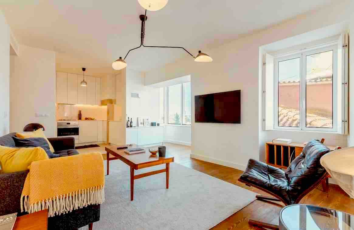 Principe Real Trendy Apt- Great Views City & River gallery image 2