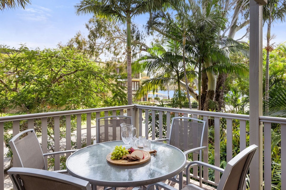 huge 3 level 4 bed family villa , river views gallery image 4