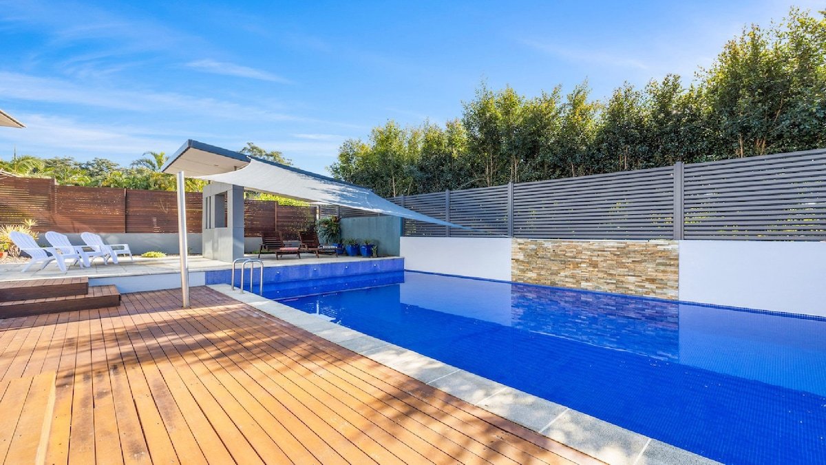 Lumière – Large Modern Family Home, Pool, Beach gallery image 2